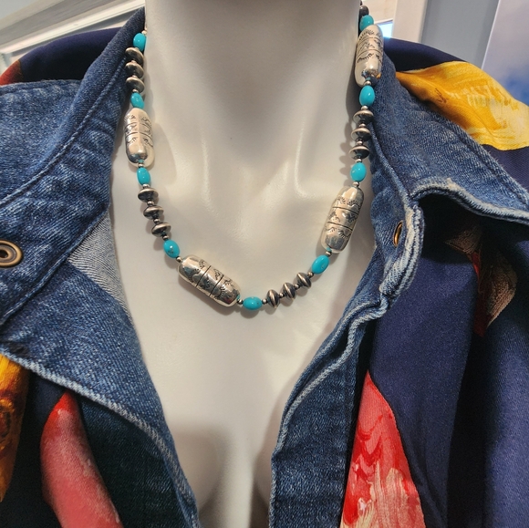 Sterling Silver and Turquoise Beaded Necklace Made In New Mexico 18 Inches - Picture 10 of 10